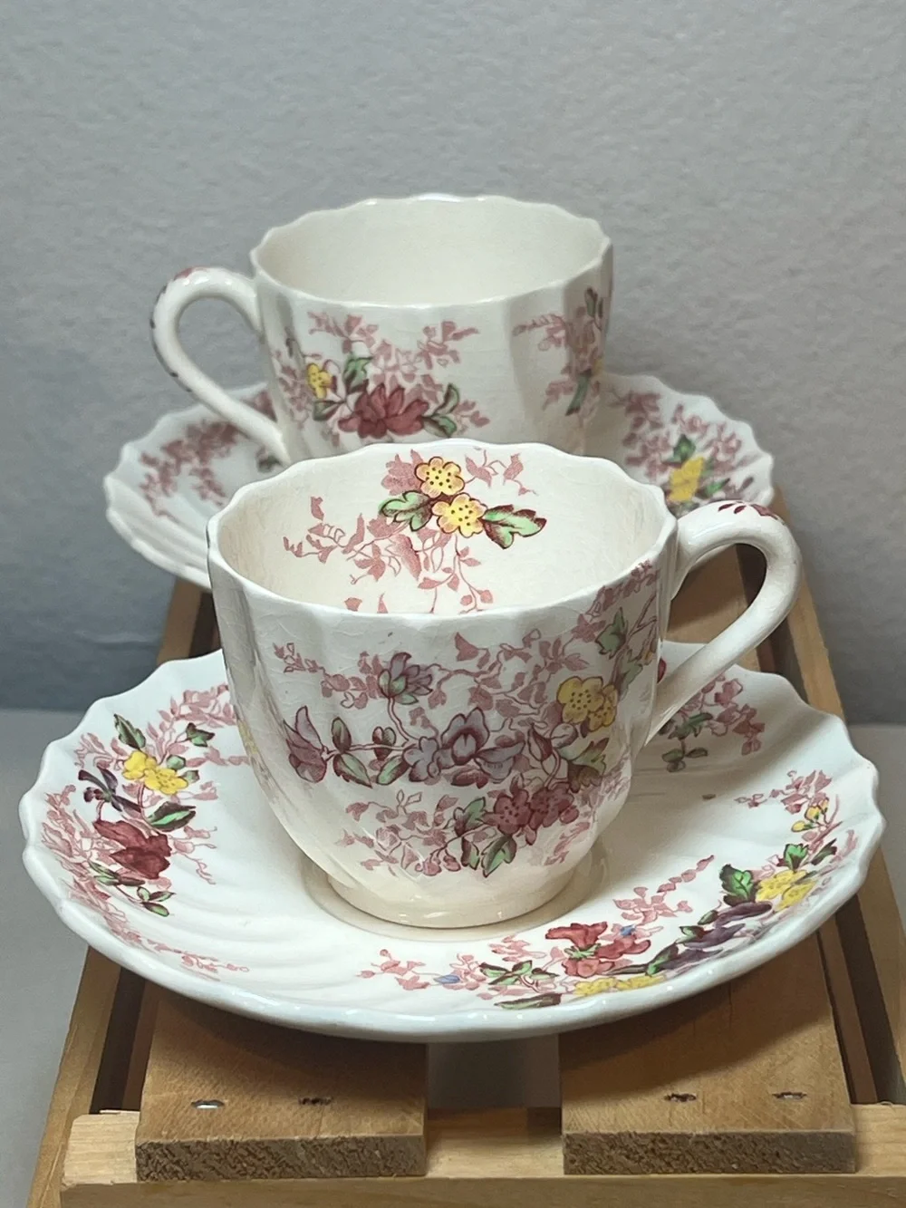 EUC Spode “Fairy Dell” Cream and Pink Demitasse Espresso Tea Cup & Saucer Sets